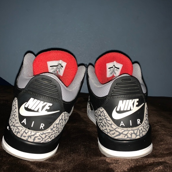 Air Jordan 3 Retro ‘Cement’ - Picture 3 of 5